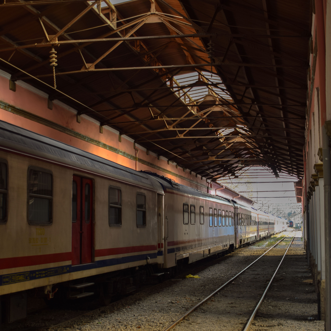 Tak sengaja rekam pria bunuh diri di rel kereta api, Bagaimana dampaknya pada psikologis anak railfans?